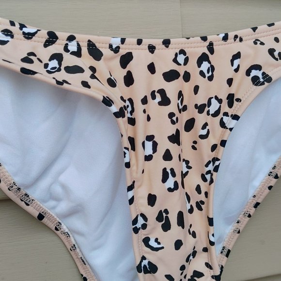 Xhilaration Animal Print Bikini Bottoms High Leg Scoop Waist NWT Leopard - Picture 5 of 10